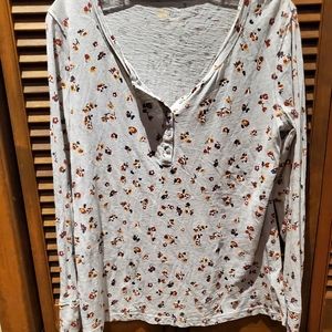 Cute NWOT long sleeve tshirt